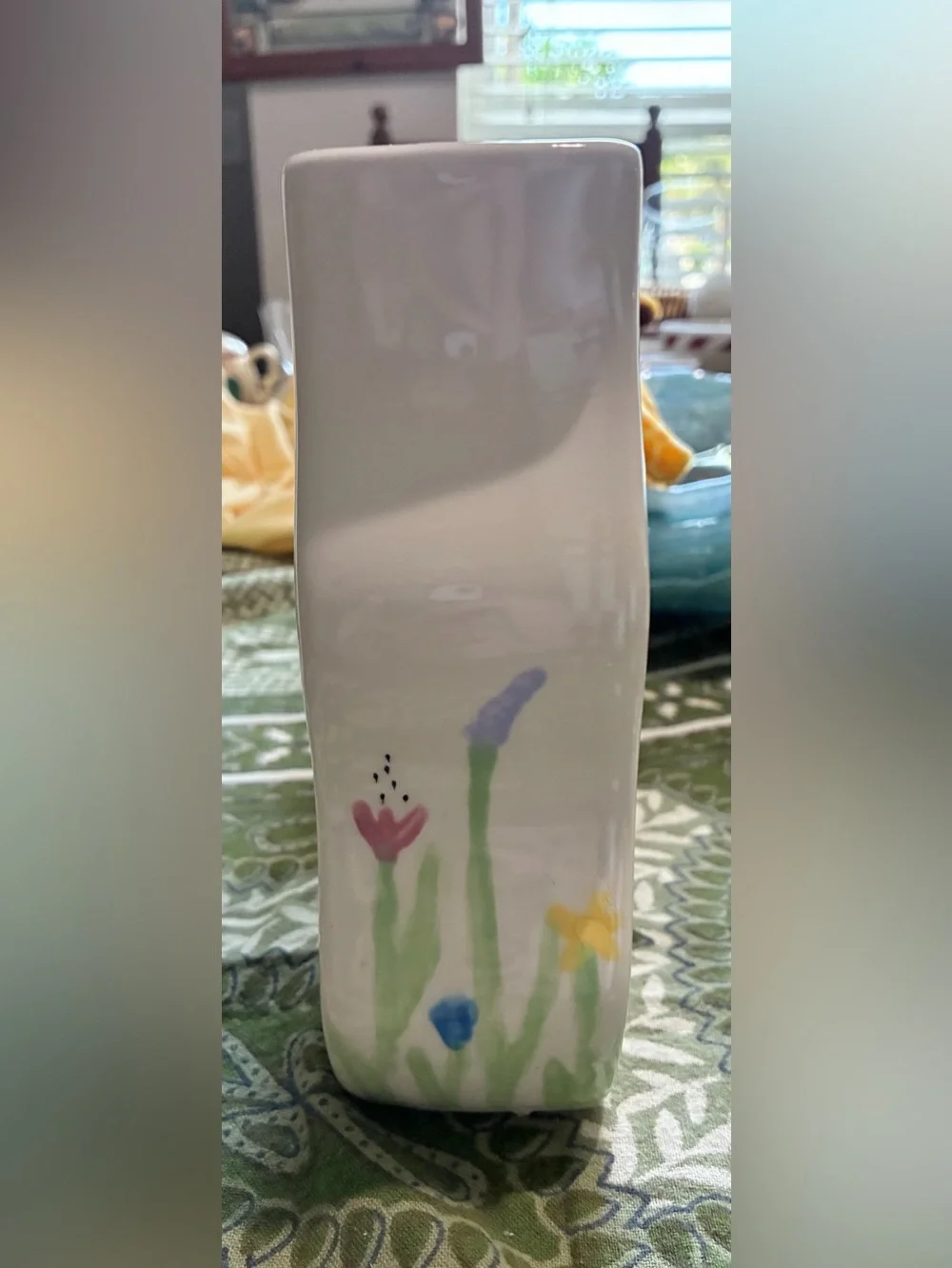 Vntg 1980s N.S. Owens Studio Pottery Vase (Canada). EC. Soft Floral Wavy Ceramic
